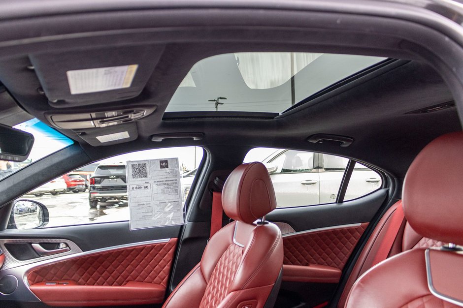 2023 GENESIS G70 3.3T SPORT AWD GRIS CUIR ROUGE WOW BAS KILO