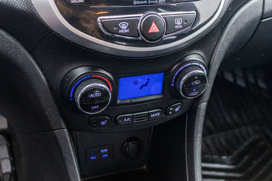 Hyundai Accent GLS TOIT MAN MAGS 2014 PAS DE RECLAMATION AU CARFAX