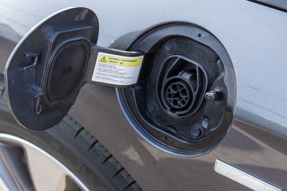 2018 Hyundai Ioniq Electric Plus SE AUTOM GRIS BAS KILO NO CARFAX CLAIM