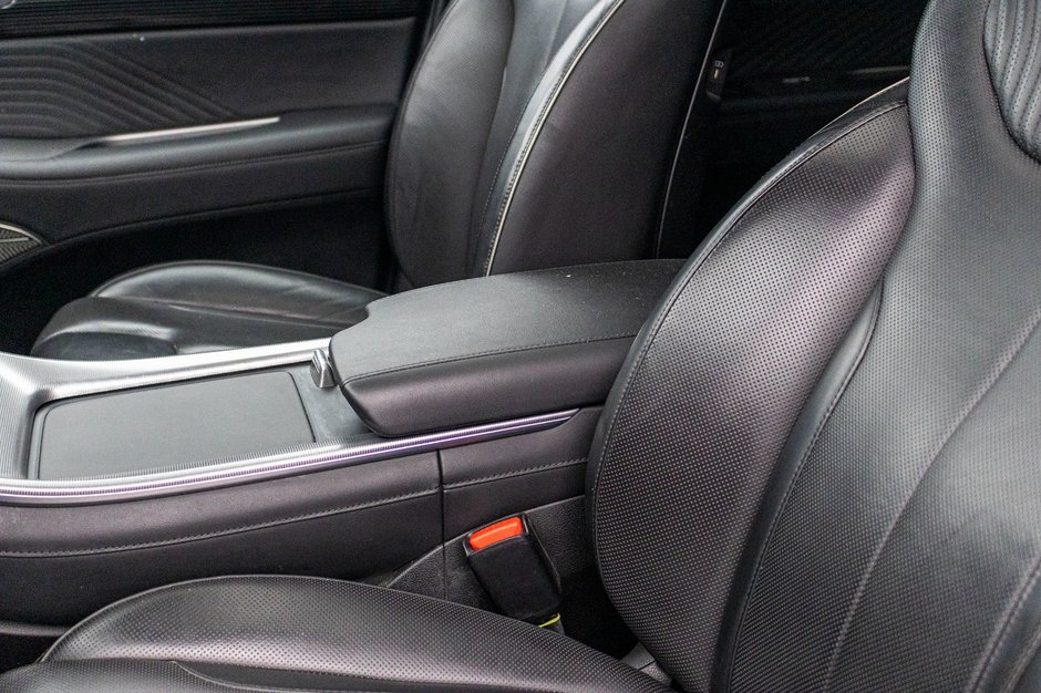 Hyundai Palisade ULTIMATE CALLIGRAPHY AWD CUIR TOIT 2023 PAS DE RECLAMATION AU CARFAX