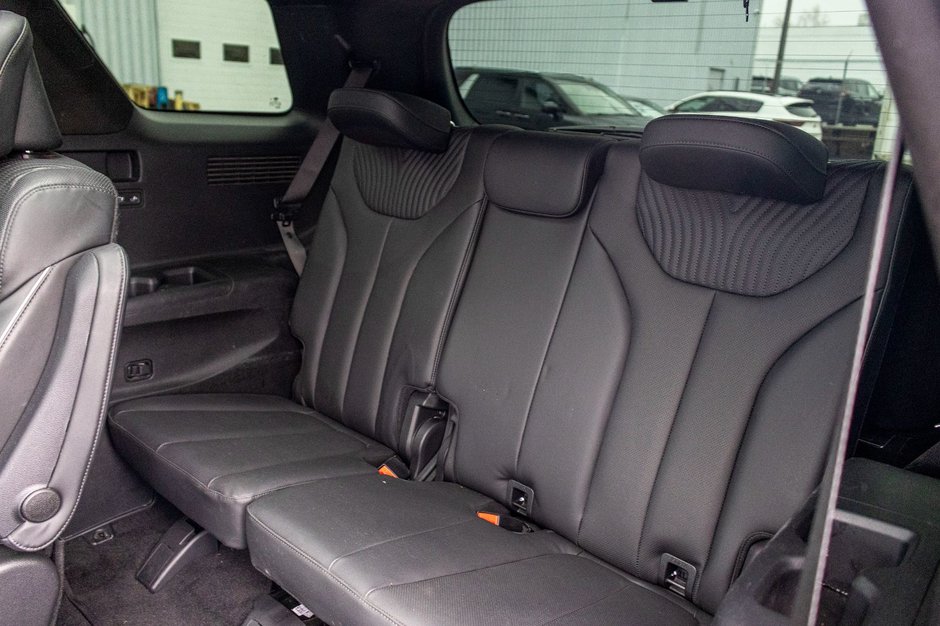 Hyundai Palisade ULTIMATE CALLIGRAPHY AWD CUIR TOIT 2023 PAS DE RECLAMATION AU CARFAX