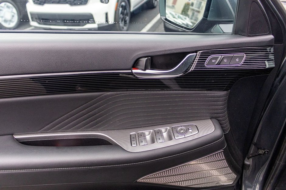 Hyundai Palisade ULTIMATE CALLIGRAPHY AWD CUIR TOIT 2023 PAS DE RECLAMATION AU CARFAX