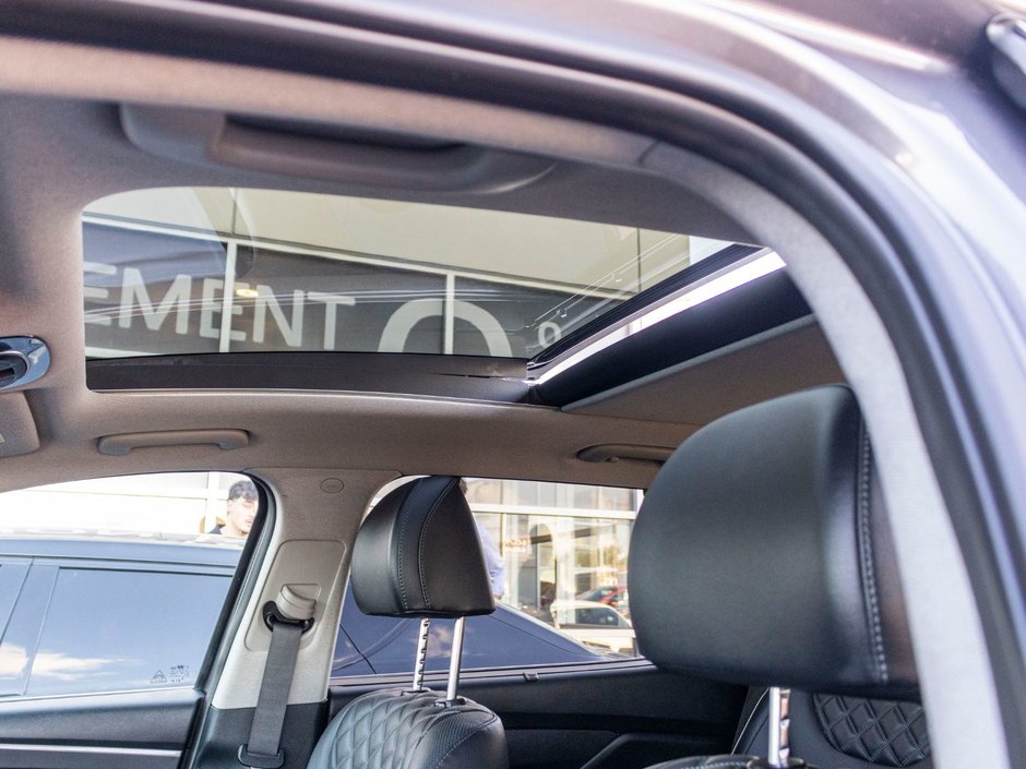 Hyundai Santa Fe Plug-In Hybrid LUXURY CUIR TOIT BAS KILO 2022 1 PROPRIO PAS DE RECLAMATION AU CARFAX