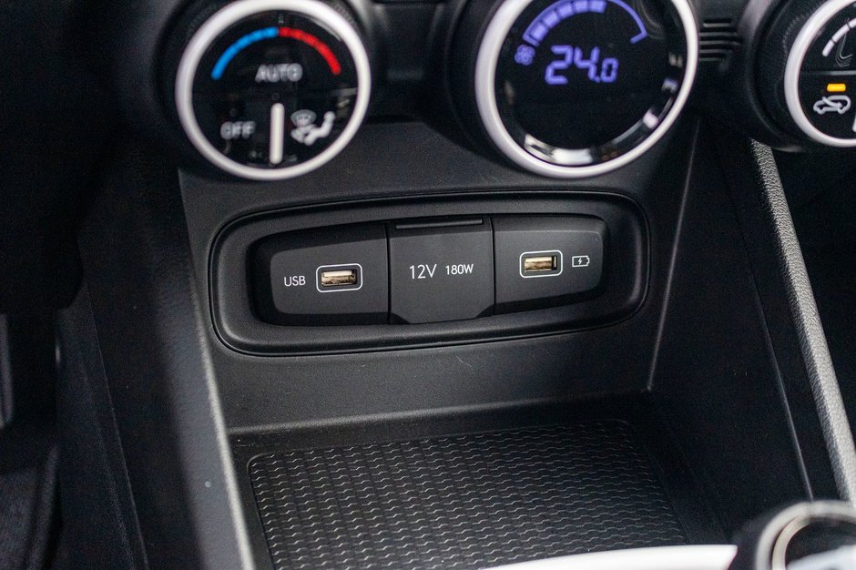 Hyundai Venue ULTIMATE RARE TOIT NAV 2022 PAS DE RECLAMATION AU CARFAX