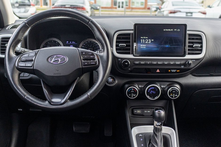 Hyundai Venue ULTIMATE RARE TOIT NAV 2022 PAS DE RECLAMATION AU CARFAX