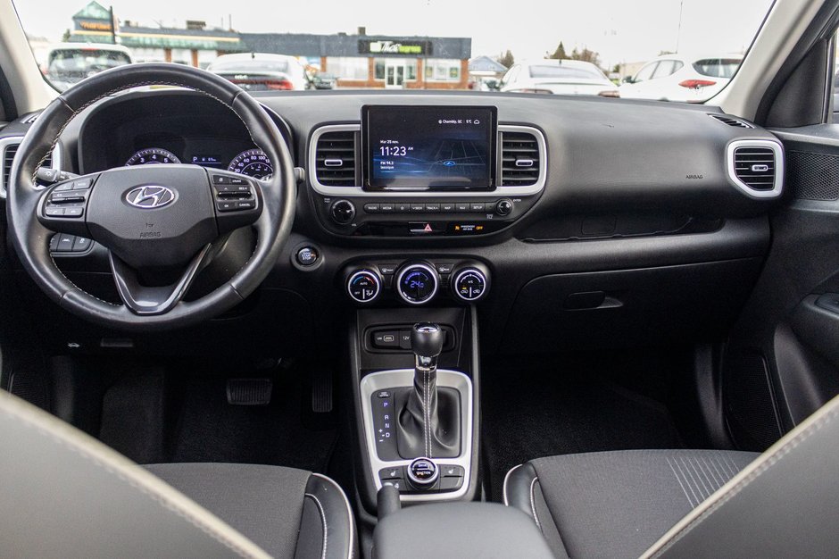 Hyundai Venue ULTIMATE RARE TOIT NAV 2022 PAS DE RECLAMATION AU CARFAX