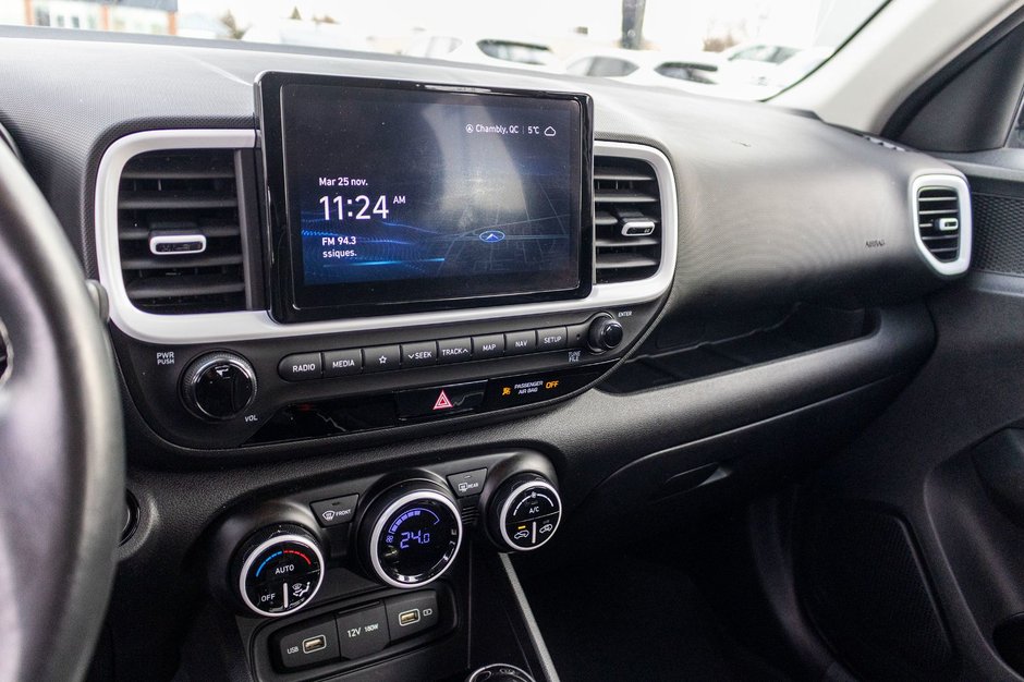 Hyundai Venue ULTIMATE RARE TOIT NAV 2022 PAS DE RECLAMATION AU CARFAX