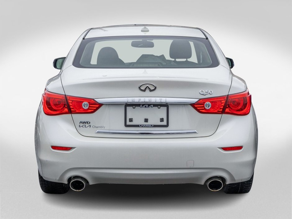 2017 Infiniti Q50 3.0t AWD BLANC CUIR NOIR TOIT LOW KMS