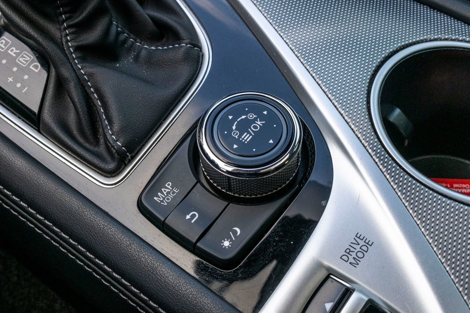 Infiniti Q50 S 3.0T AWD BLANC CUIR NOIR BAS KILO 2019