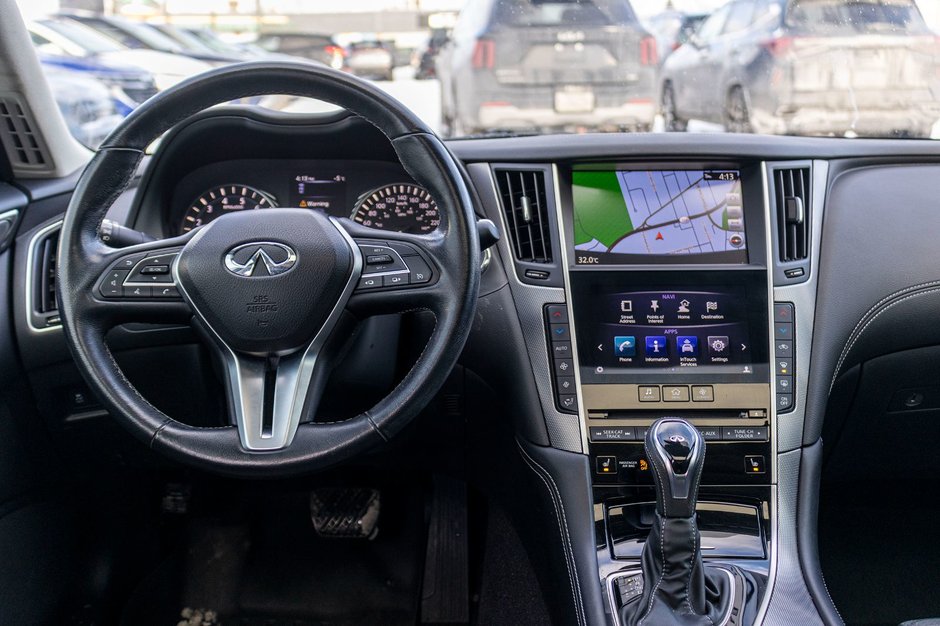 Infiniti Q50 S 3.0T AWD BLANC CUIR NOIR BAS KILO 2019