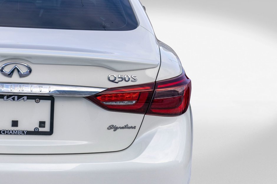 Infiniti Q50 S 3.0T AWD BLANC CUIR NOIR BAS KILO 2019