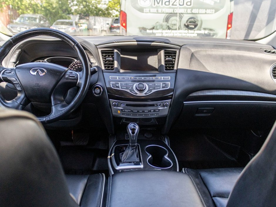 Infiniti QX60 PURE AWD 7 PASS CUIR TOIT NOIR 2019 TRES PROPRE BAS KILO