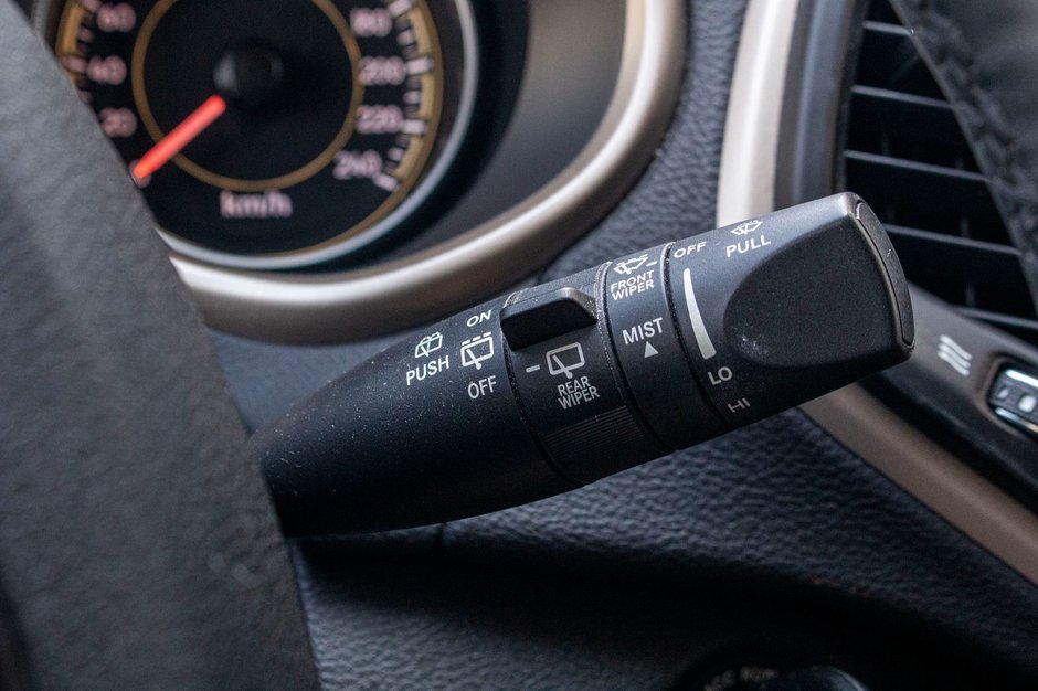 2014 Jeep Cherokee NORTH BAS KILO 8 PNEUS