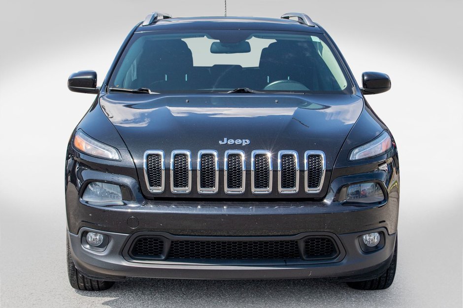 2014 Jeep Cherokee NORTH BAS KILO 8 PNEUS