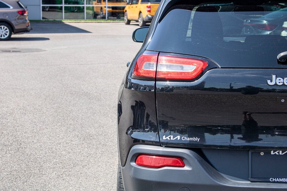 2014 Jeep Cherokee NORTH BAS KILO 8 PNEUS
