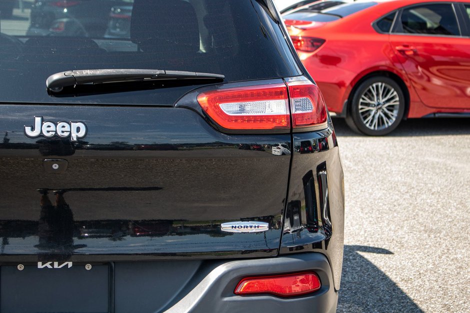 2014 Jeep Cherokee NORTH BAS KILO 8 PNEUS