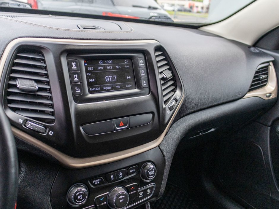 2016 Jeep Cherokee NORTH 4X4 AUTOM BAS KILO NO CARFAX CLAIM