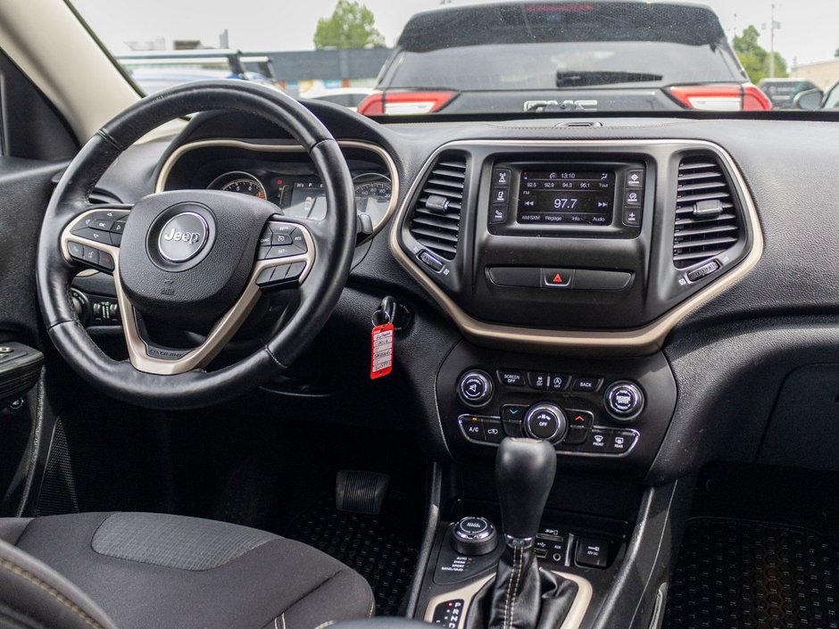 2016 Jeep Cherokee NORTH 4X4 AUTOM BAS KILO NO CARFAX CLAIM