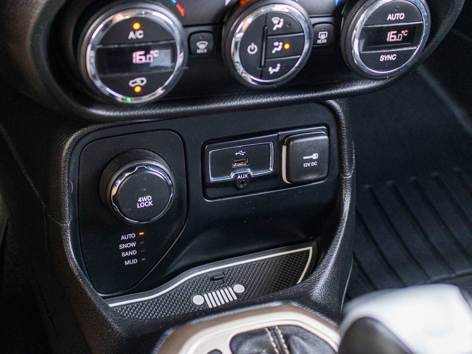 Jeep Renegade LIMITED AWD CUIR TOIT BLANC 2015