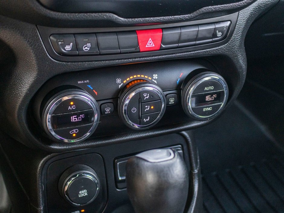 Jeep Renegade LIMITED AWD CUIR TOIT BLANC 2015