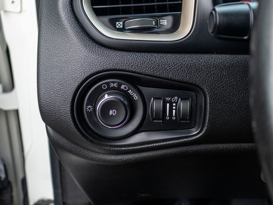 Jeep Renegade LIMITED AWD CUIR TOIT BLANC 2015
