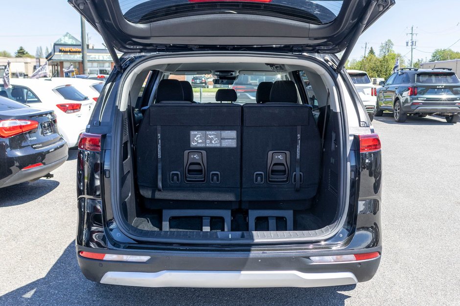 2024 Kia Carnival LX + NO CARFAX CLAIM