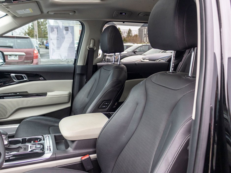 2024 Kia Carnival SX CUIR TOIT TRES BAS KILO 1 OWNER