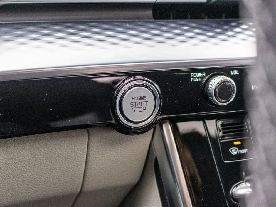 2024 Kia Carnival SX CUIR TOIT TRES BAS KILO 1 OWNER