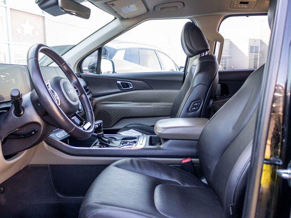 Kia Carnival EX NOIR CUIR NOIR 2025 PAS DE RECLAMATION AU CARFAX