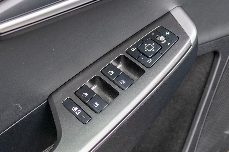 2023 Kia EV6 LONG RANGE AWD TRES BAS KILO NO CARFAX CLAIM