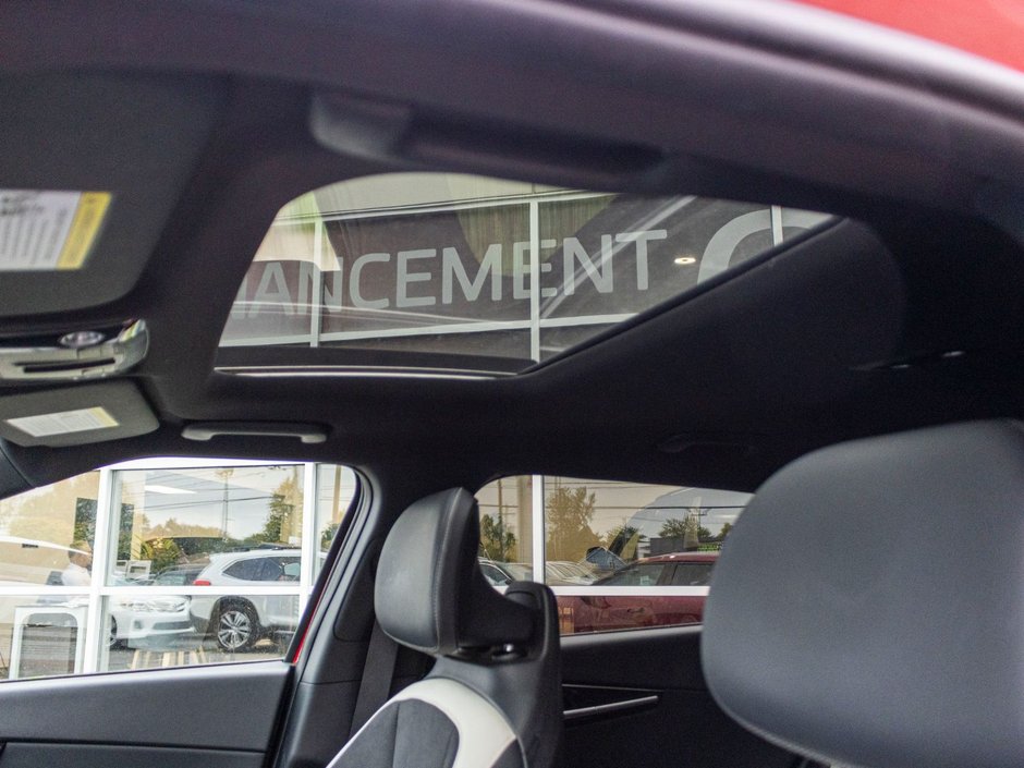 2023 Kia EV6 GT LINE 2 AWD TOIT ROUGE 1 OWNER NO CARFAX CLAIM