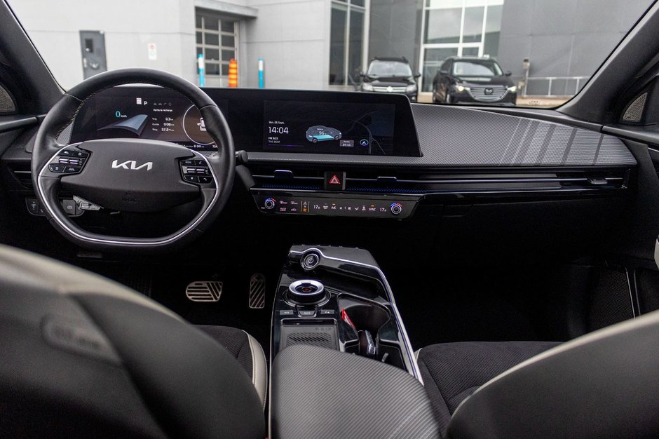 Kia EV6 GT-LINE 2 AWD BLANC TOIT 2024 PAS DE RECLAMATION AU CARFAX