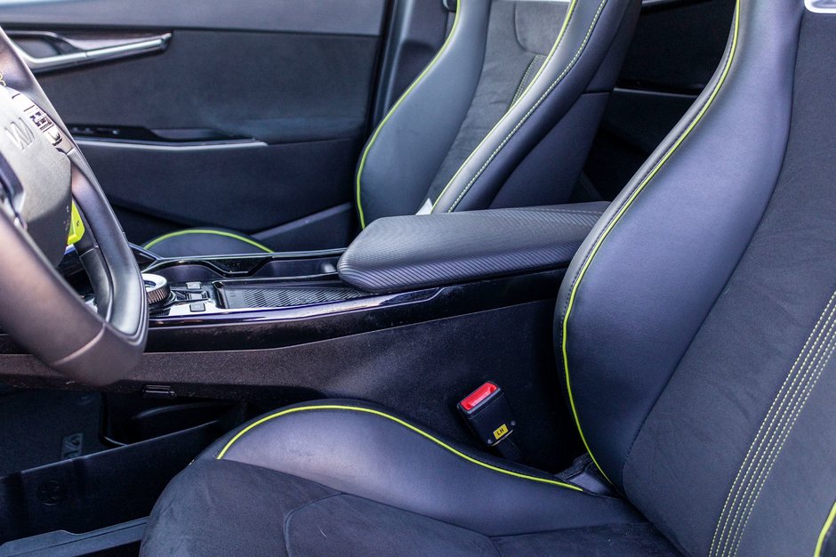 Kia EV6 GT AWD NOIR 34778KM 2024 PAS DE RECLAMATION AU CARFAX