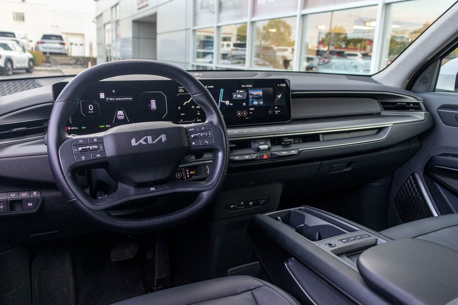 Kia EV9 WIND BLANC 26800KM 2025 1 PROPRIO PAS DE RECLAMTION AU CARFAX
