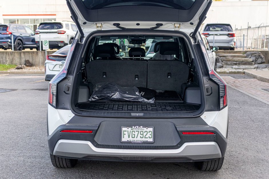 Kia EV9 WIND BLANC 26800KM 2025 1 PROPRIO PAS DE RECLAMTION AU CARFAX