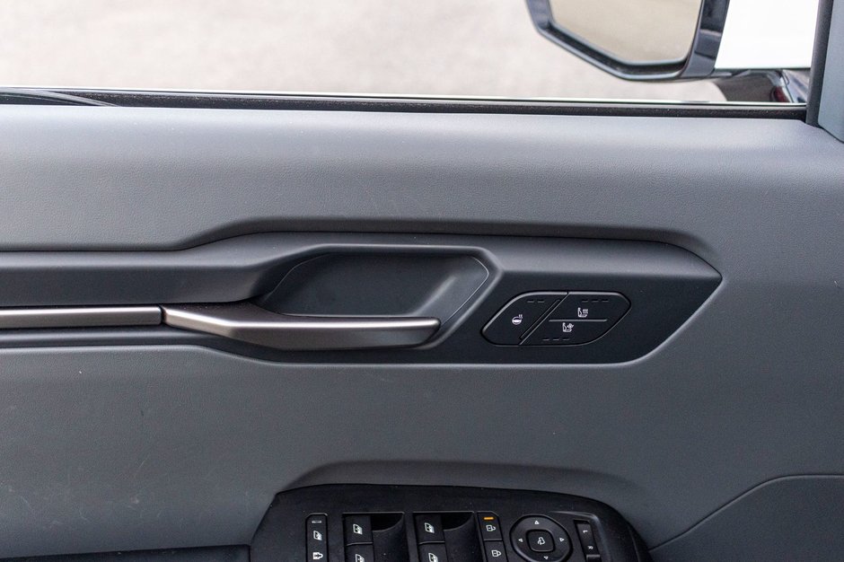 Kia EV9 WIND BLANC 26800KM 2025 1 PROPRIO PAS DE RECLAMTION AU CARFAX