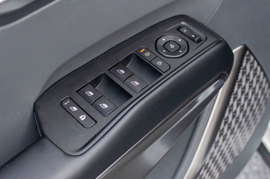 Kia EV9 WIND BLANC 26800KM 2025 1 PROPRIO PAS DE RECLAMTION AU CARFAX