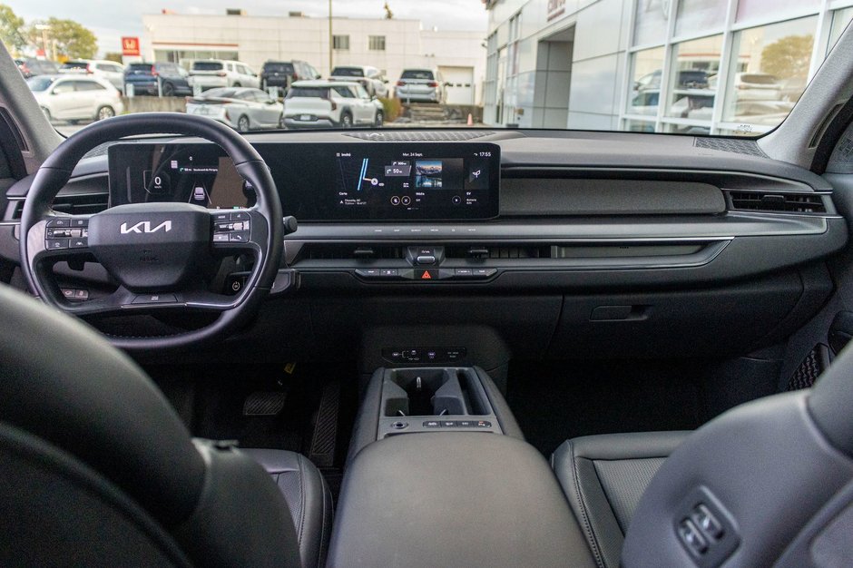 Kia EV9 WIND BLANC 26800KM 2025 1 PROPRIO PAS DE RECLAMTION AU CARFAX