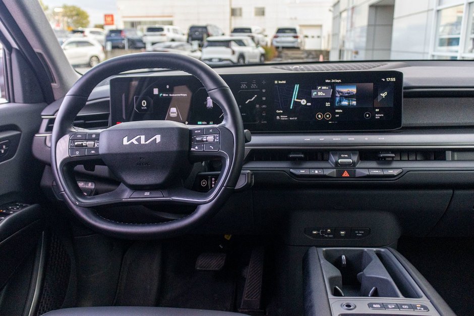 Kia EV9 WIND BLANC 26800KM 2025 1 PROPRIO PAS DE RECLAMTION AU CARFAX