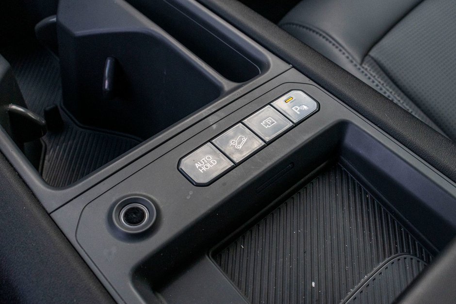 Kia EV9 WIND BLANC 26800KM 2025 1 PROPRIO PAS DE RECLAMTION AU CARFAX