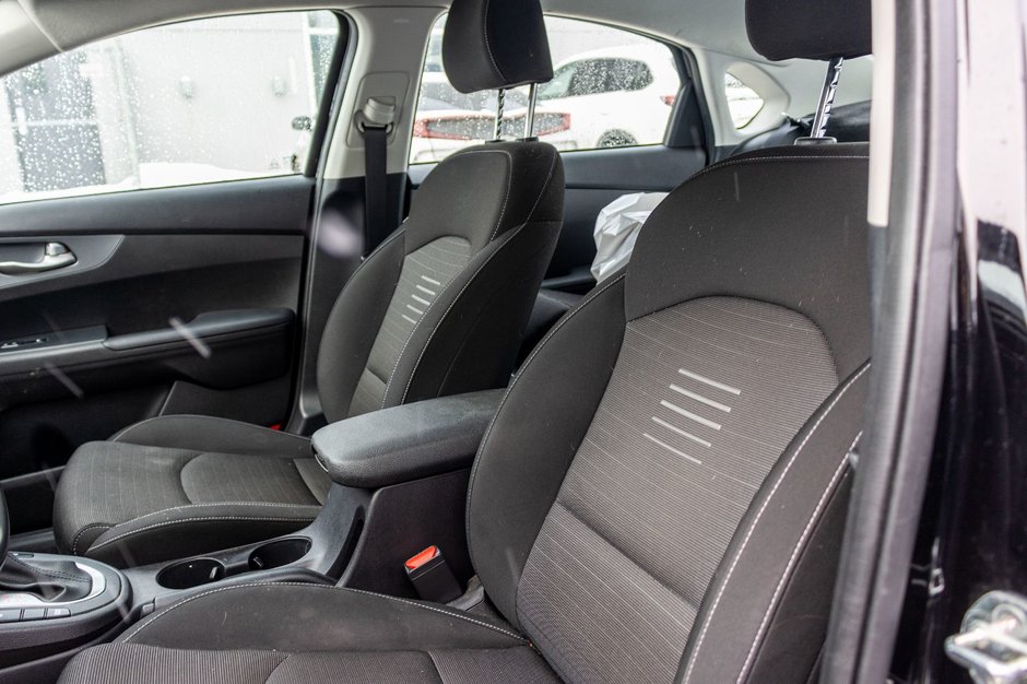 Kia Forte LX AUTOM A/C BAS KILO 2021 1 PROPRIO PAS DE RECLAMATION AU CARFAX