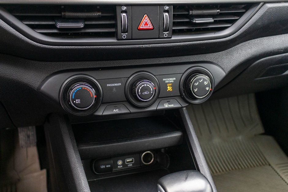 Kia Forte LX AUTOM A/C BAS KILO 2021 1 PROPRIO PAS DE RECLAMATION AU CARFAX