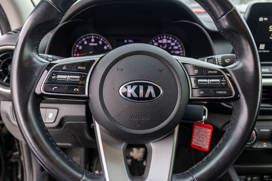 Kia Forte LX AUTOM A/C BAS KILO 2021 1 PROPRIO PAS DE RECLAMATION AU CARFAX