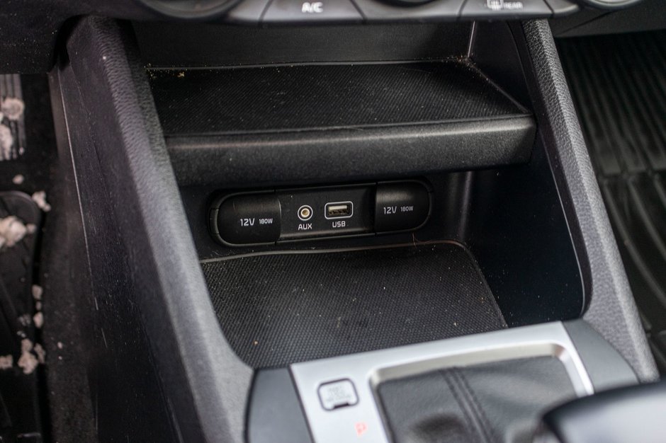 Kia Forte LX AUTOM A/C BAS KILO 2021 1 PROPRIO PAS DE RECLAMATION AU CARFAX