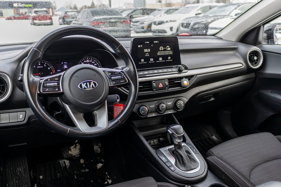 Kia Forte LX AUTOM A/C BAS KILO 2021 1 PROPRIO PAS DE RECLAMATION AU CARFAX