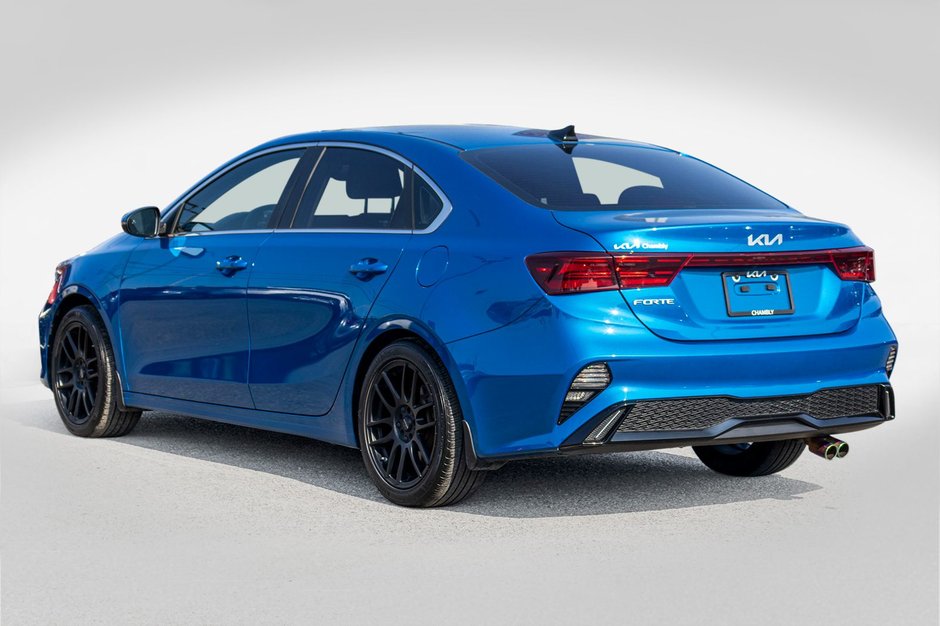 Kia Forte EX+TOIT AUTOM A/C BLEUE 2023 1 PROPRIO PAS DE RECLAMTION AU CARFAX