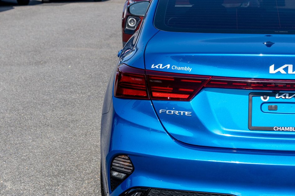 Kia Forte EX+TOIT AUTOM A/C BLEUE 2023 1 PROPRIO PAS DE RECLAMTION AU CARFAX