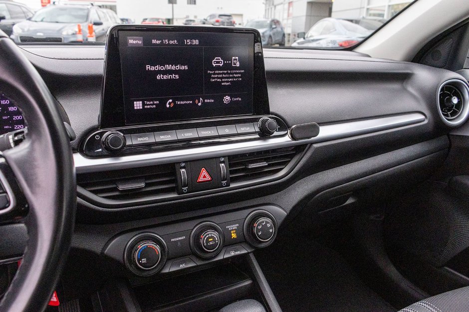 Kia Forte LX AUTOM A/C CAMERA 47584KM 2023 1 PROPRIO PAS DE RECLAMATION AU CARFAX