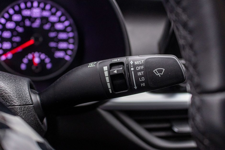 Kia Forte LX AUTOM A/C CAMERA 47584KM 2023 1 PROPRIO PAS DE RECLAMATION AU CARFAX