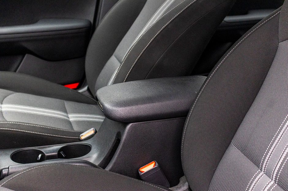 Kia Forte LX AUTOM A/C CAMERA 47584KM 2023 1 PROPRIO PAS DE RECLAMATION AU CARFAX